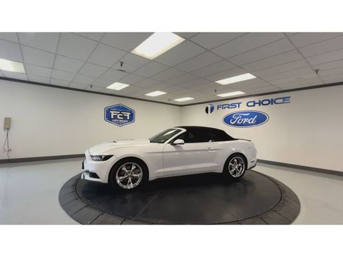 Used 2016 Ford Mustang Premium image 6
