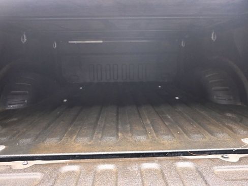Used 2017 Ford F250 Lariat w/ Lariat Value Package AWD/4WD image 9