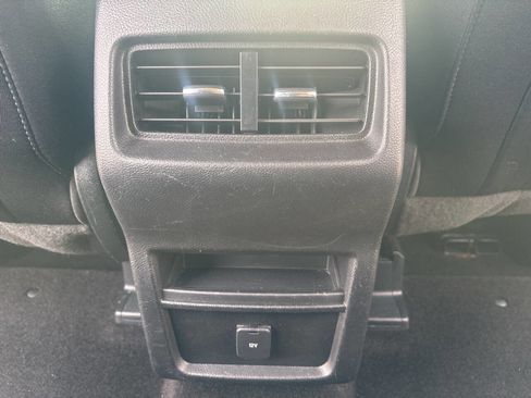 Used 2018 Ford Edge SEL w/ Class II Trailer Tow Package image 26