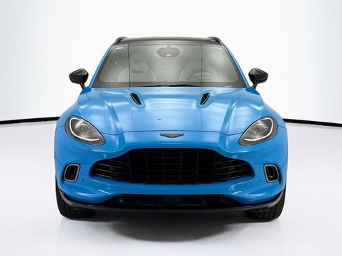 Used 2022 Aston Martin DBX image 2