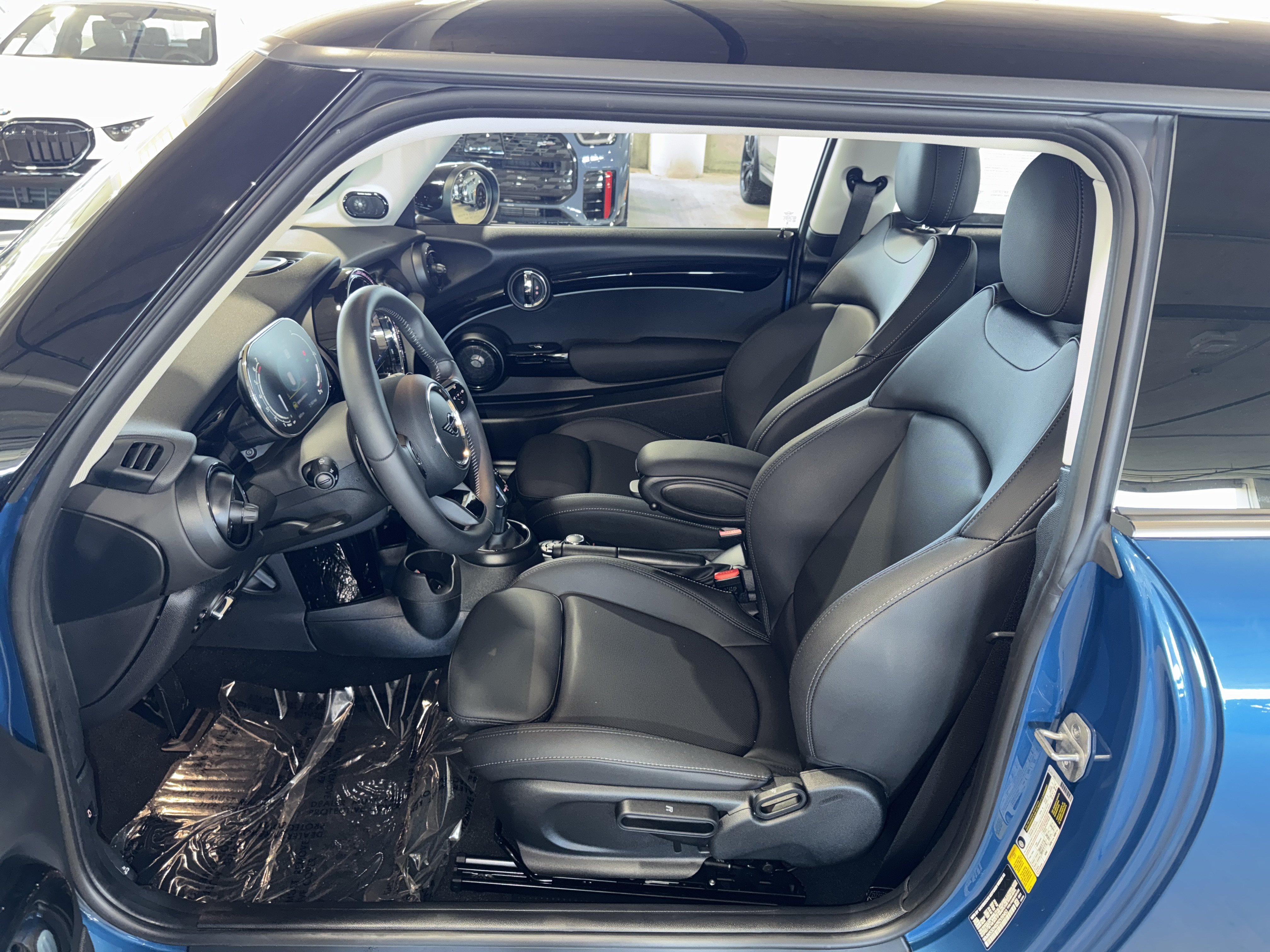 Used 2024 MINI Cooper S FWD image 10