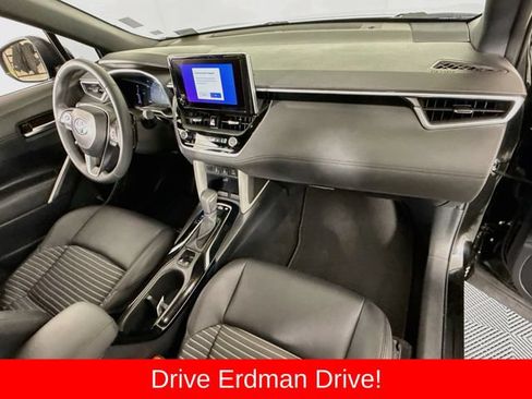 Used 2024 Toyota Corolla Cross AWD Hybrid w/ Convenience Package image 26