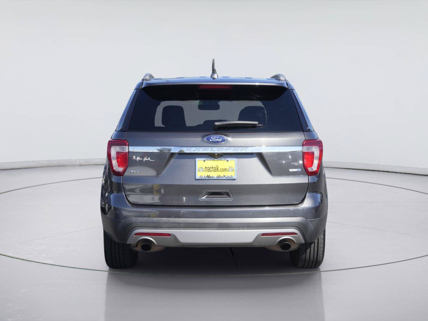 Used 2016 Ford Explorer XLT w/ Equipment Group 202A AWD/4WD image 7