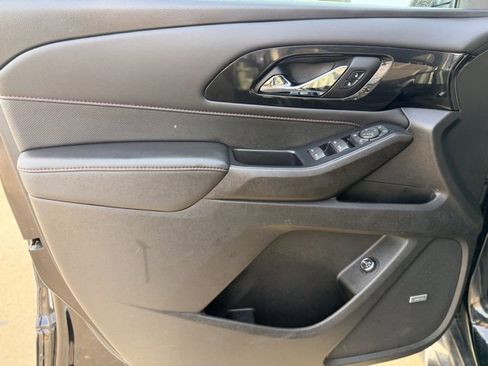 Used 2022 Chevrolet Traverse RS w/ LPO, Floor Liner Package image 22