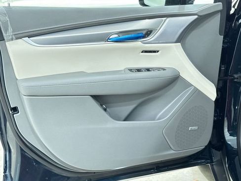 New 2026 Cadillac XT5 Premium Luxury w/ Driver Assist Package FWD image 23