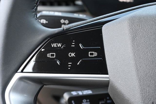 Used 2025 Audi Q5 Premium w/ Convenience Package AWD/4WD image 7