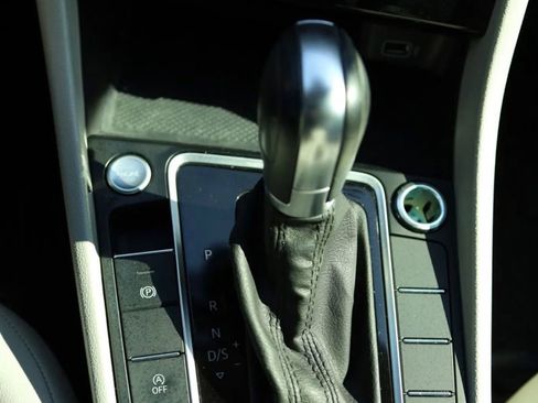 Used 2019 Volkswagen Jetta S image 24