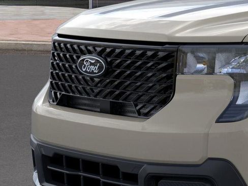 New 2025 Ford Maverick XLT w/ XLT Luxury Package image 18