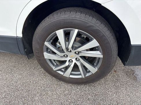 Used 2022 Chevrolet Equinox Premier image 14