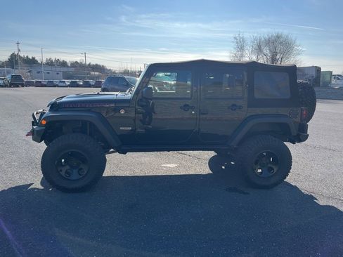 Used 2017 Jeep Wrangler Unlimited Rubicon image 6