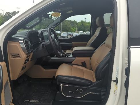 Used 2022 Ford F150 Lariat w/ Equipment Group 502A High AWD/4WD image 16