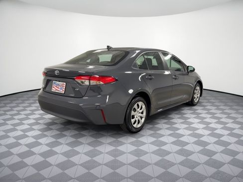 Used 2025 Toyota Corolla LE FWD image 9