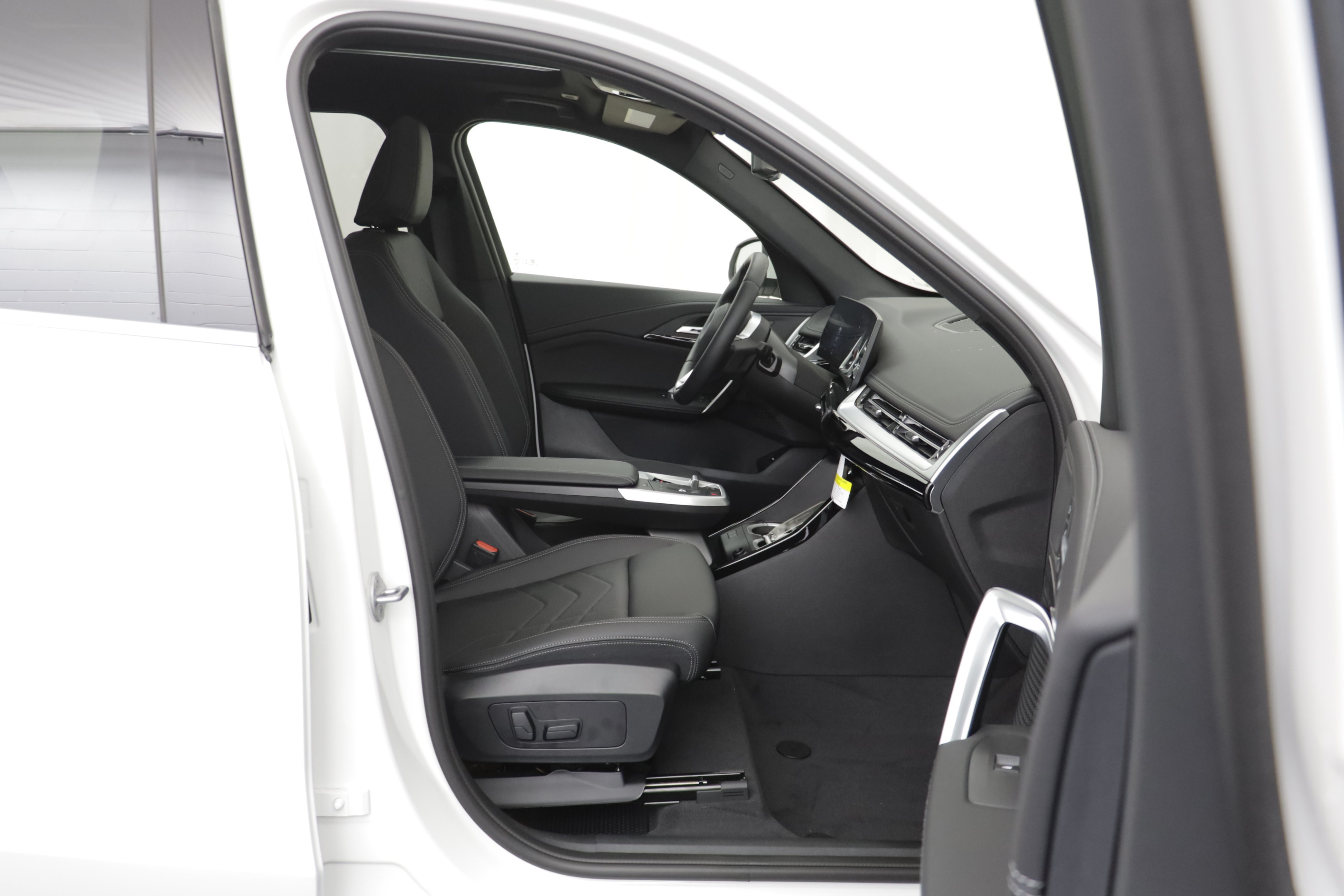 New 2027 BMW X1 xDrive28i AWD/4WD image 19