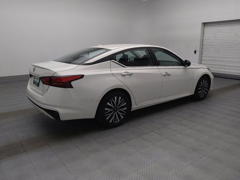 Used 2025 Nissan Altima 2.5 SV FWD image 10