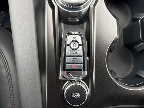 New 2026 Ford Explorer Active w/ Active Comfort Package image 15