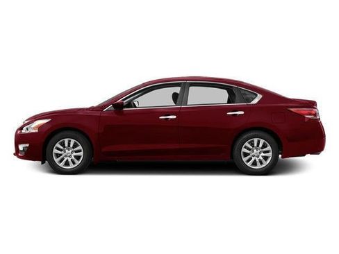 Used 2013 Nissan Altima 2.5 S image 2
