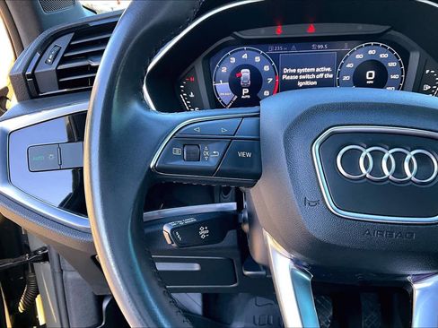 Used 2020 Audi Q3 2.0T Premium w/ Convenience Package image 23