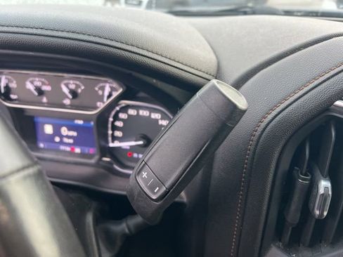 Used 2020 GMC Sierra 1500 AT4 w/ AT4 Premium Package image 18