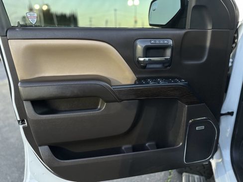 Used 2018 GMC Sierra 1500 Denali w/ Denali Ultimate Package image 10