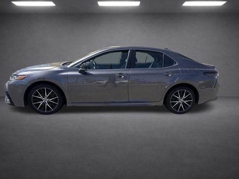 Used 2024 Toyota Camry SE FWD image 34