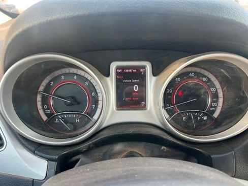 Used 2011 Dodge Journey Crew w/ Driver Convenience Group AWD/4WD image 11