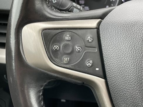 Used 2018 GMC Terrain Denali w/ Advanced Safety Package image 21