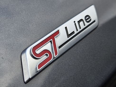 Used 2023 Ford Edge ST-Line image 9