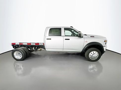 New 2026 RAM 4500 Tradesman w/ Chrome Appearance Group AWD/4WD image 8