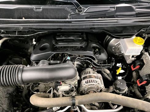 Used 2022 RAM 1500 Big Horn AWD/4WD image 33