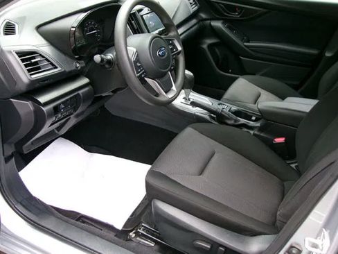 Used 2021 Subaru Impreza 2.0i Premium AWD/4WD image 9