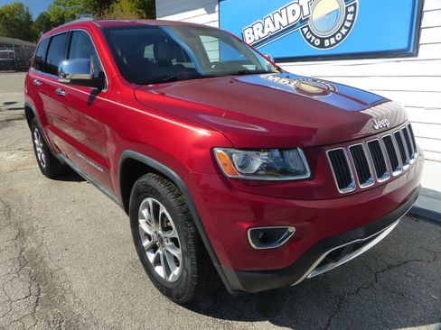 Used 2014 Jeep Grand Cherokee Limited w/ Trailer Tow Group IV image 31
