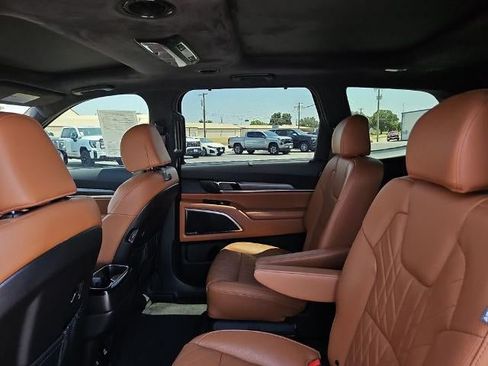 Used 2024 Kia Telluride SX Prestige X-Line AWD/4WD image 16