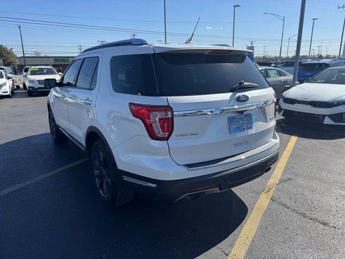 Used 2018 Ford Explorer Limited image 7