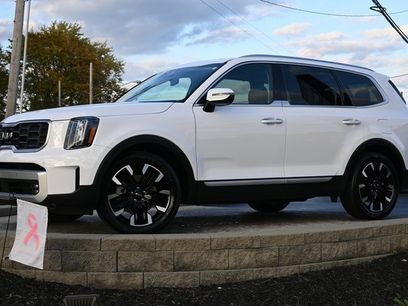 Used 2025 Kia Telluride SX