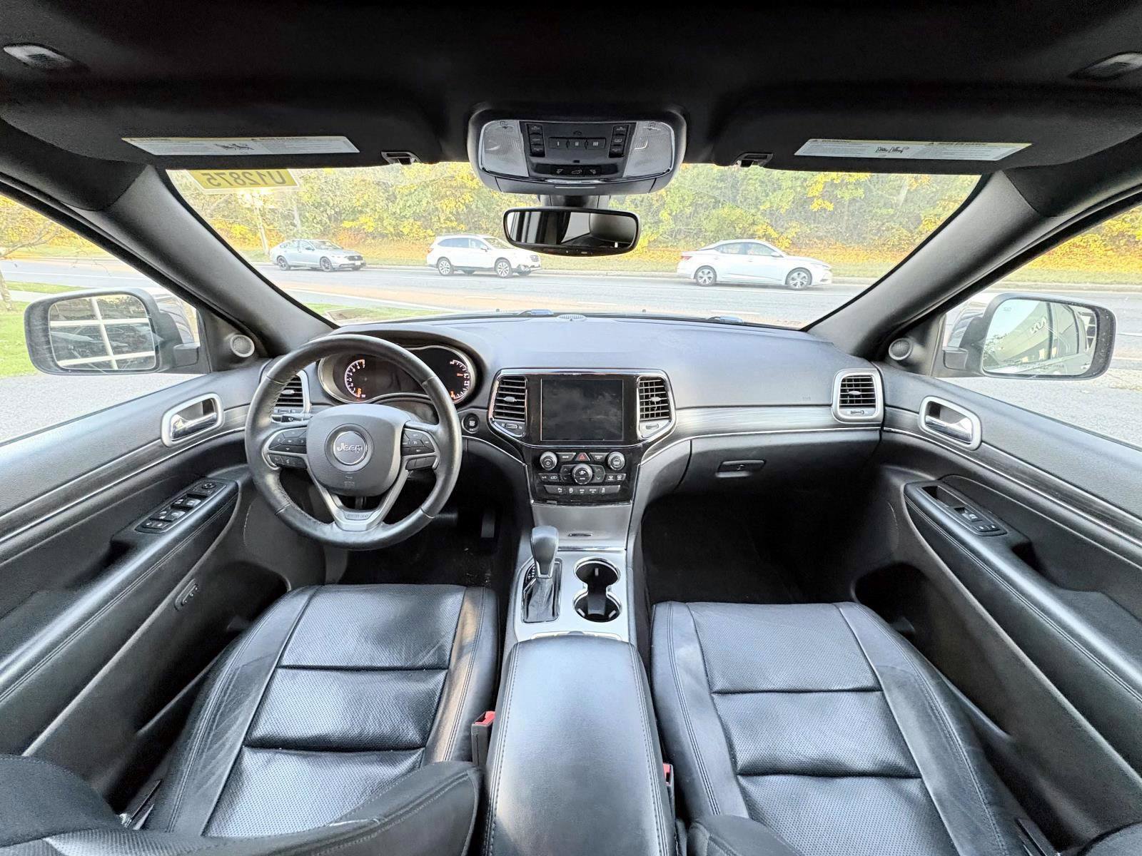 Used 2019 Jeep Grand Cherokee Limited w/ Luxury Group II AWD/4WD image 11