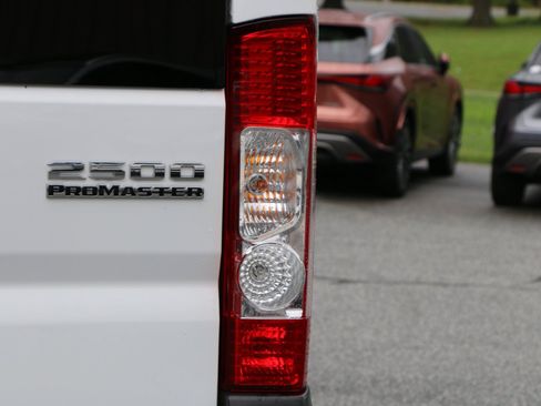 Used 2025 RAM ProMaster 2500 w/ U-Haul Equipment Group FWD image 7