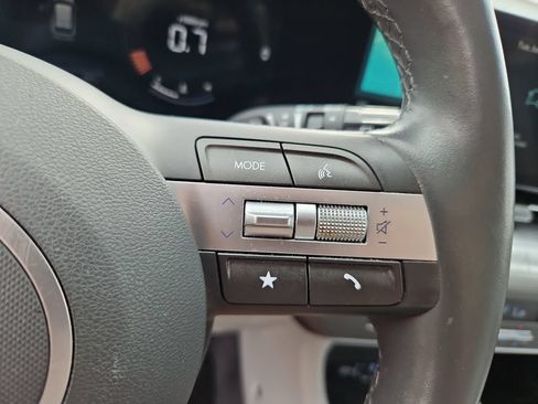 Used 2024 Hyundai Kona SEL FWD image 12
