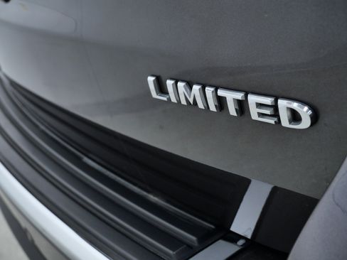 Used 2020 Jeep Grand Cherokee Limited AWD/4WD image 6
