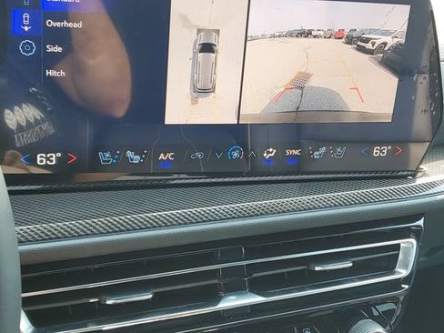New 2026 Chevrolet Traverse High Country w/ LPO, Floor Liner Package FWD image 29