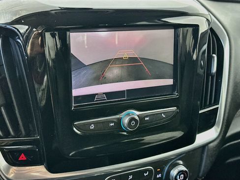 Used 2021 Chevrolet Traverse LT w/ LPO, Cargo Package FWD image 20