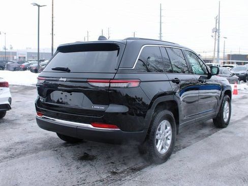 Used 2025 Jeep Grand Cherokee Laredo w/ Luxury Tech Group I image 42