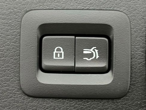 Used 2021 MAZDA CX-30 AWD 2.5 S w/ Premium Package image 12