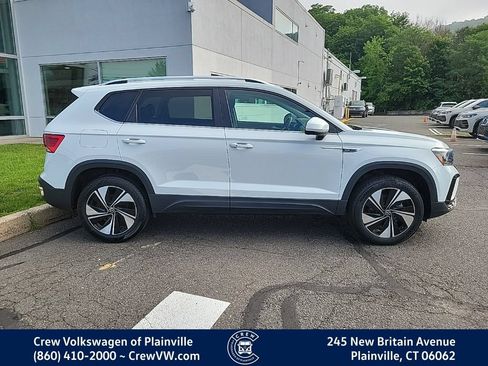 Certified 2024 Volkswagen Taos SE AWD/4WD image 33