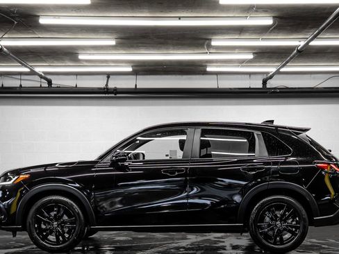 Used 2026 Honda HR-V Sport image 2