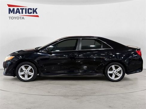 Used 2012 Toyota Camry SE image 4