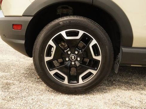 Used 2024 Ford Bronco Sport Outer Banks w/ Tech Package AWD/4WD image 32