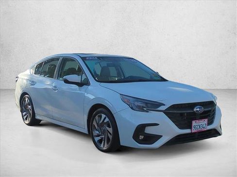Used 2023 Subaru Legacy Limited image 3