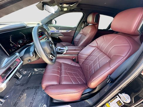 Used 2023 BMW 760i xDrive 760i xDrive image 21