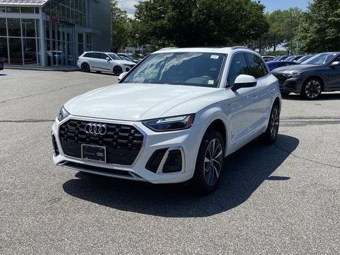 Certified 2023 Audi Q5 2.0T Premium Plus w/ Premium Plus Package AWD/4WD image 8