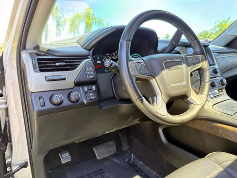 Used 2018 GMC Yukon Denali w/ Open Road Package AWD/4WD image 22